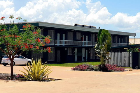 The Leprechaun Resort - Dalby Accommodation 2