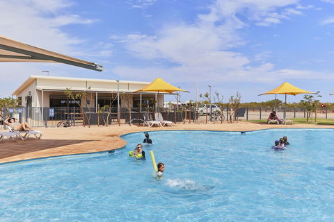 RAC Exmouth Cape Holiday Park - Dalby Accommodation 3