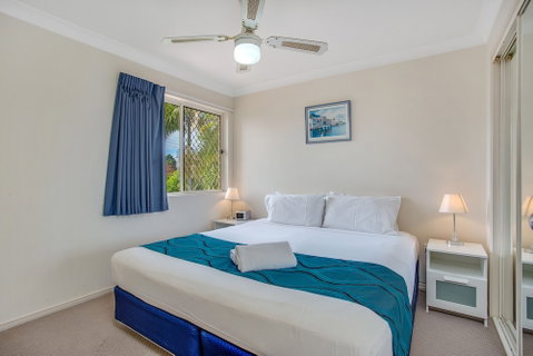 Paradise Isles - Dalby Accommodation 3