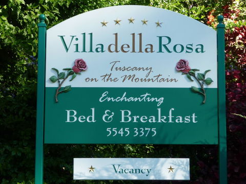 Villa Della Rosa Bed & Breakfast - Dalby Accommodation 0