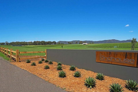 The Longhouse Suite 2 - Dalby Accommodation 2