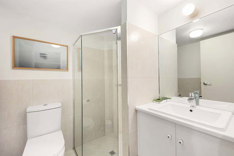 Unit 01 The Noosa Apartments - Dalby Accommodation 4
