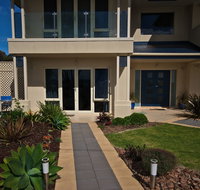 Searenity Holiday Accommodation - Dalby Accommodation
