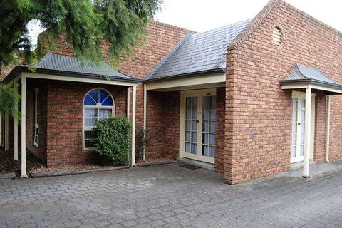 Arkana Motor Inn & Terrace Apartments - Dalby Accommodation 1