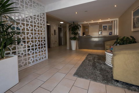 Viscount On The Beach - Dalby Accommodation 7