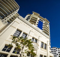 Jack  Newell Holiday Apartments - Dalby Accommodation