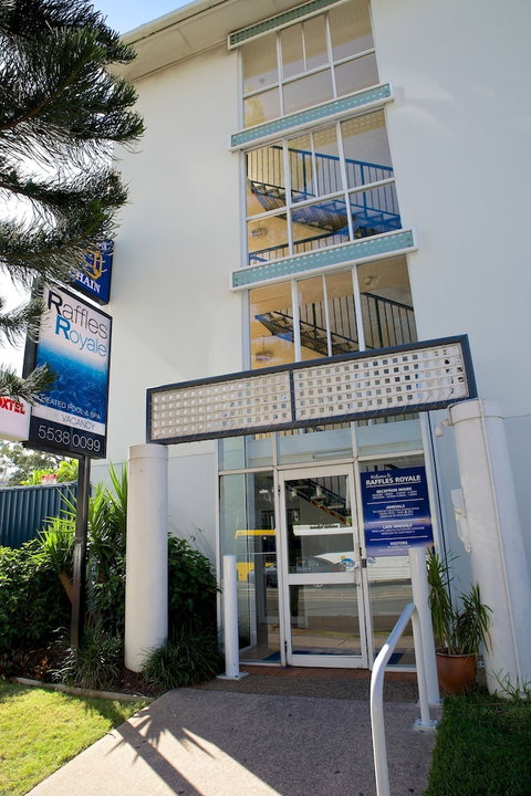 Raffles Royale - Dalby Accommodation 2