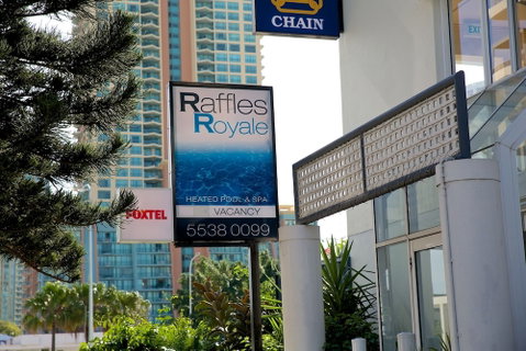 Raffles Royale - Dalby Accommodation 1