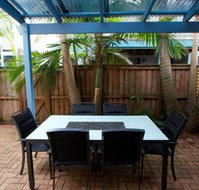 Belongil Beach Apartment - Dalby Accommodation