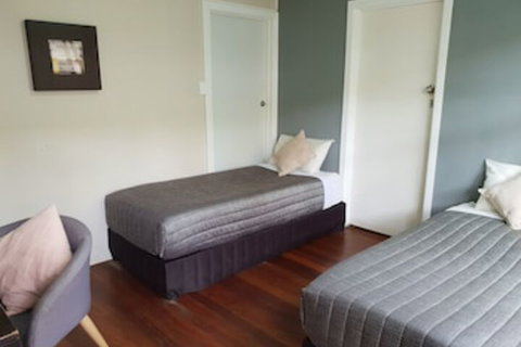 Backpackers In Paradise Resort - Dalby Accommodation 0
