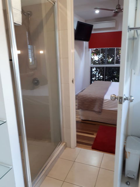 Airlie Apartments - Dalby Accommodation 5