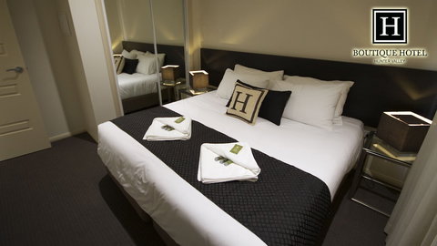 H Boutique Hotel - Dalby Accommodation 5