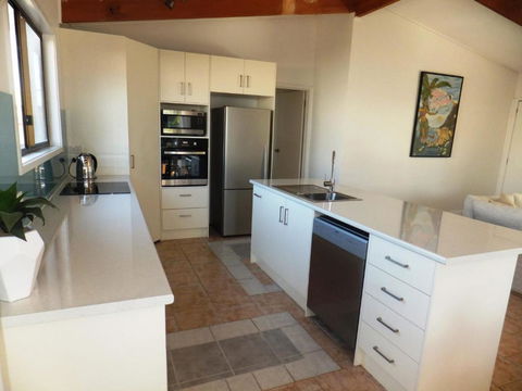 TERRIFIC On TAMARA CRESCENT - Dalby Accommodation 6
