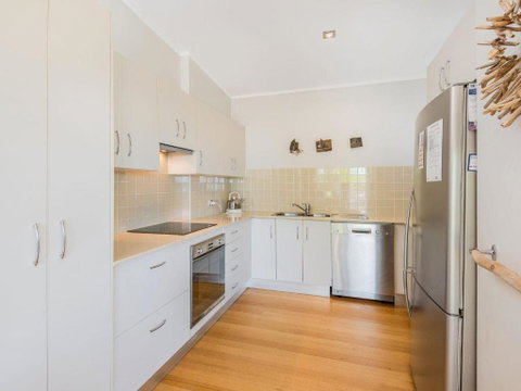 Angourie Blue 7 Stroll To Surfing Beaches. - Dalby Accommodation 6