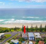 Blue Pacific 1 Across the road from Pippi Beach - Dalby Accommodation