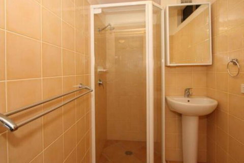 Phoenix Terrace Townhouse Yamba - Dalby Accommodation 4