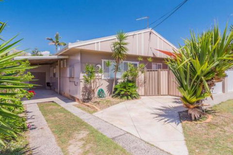 Yamba Daze Sunrise Pet Friendly - Dalby Accommodation 3