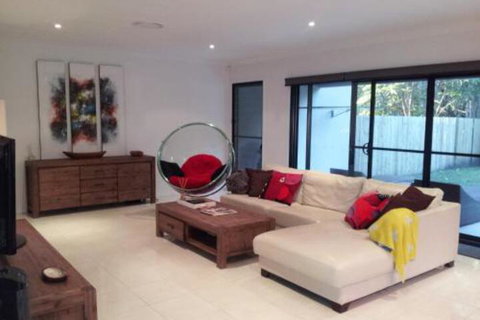 Our Byron House - Dalby Accommodation 0