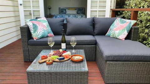 A Coonawarra Experience - Dalby Accommodation 1