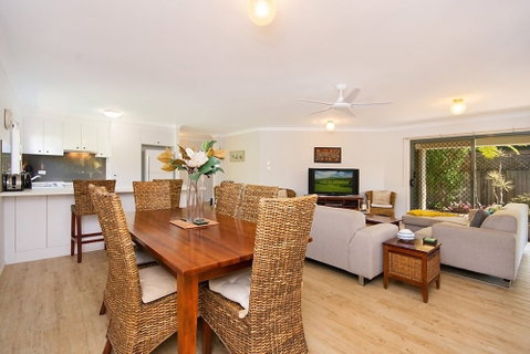 32 Beachside Way - Dalby Accommodation 2