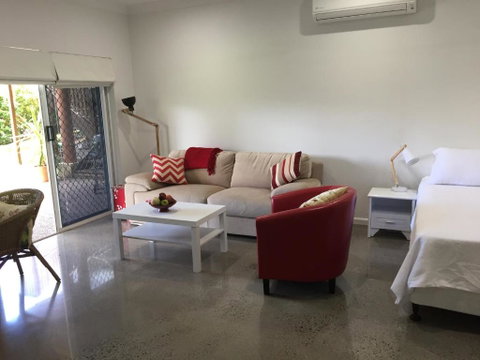 The Cyclone Shelter - Dalby Accommodation 6