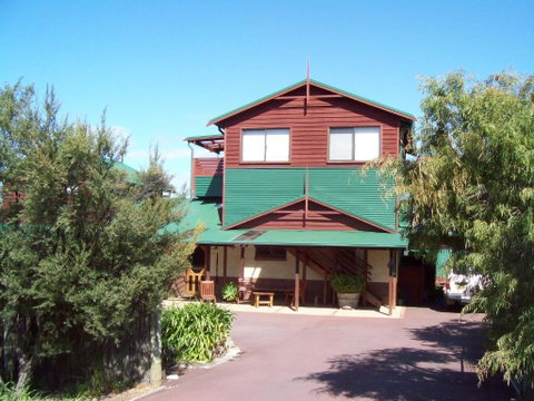 Eagles Nest Ocean Lookout - Dalby Accommodation 6
