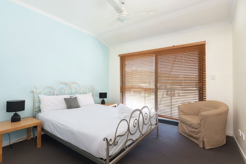 Six River - Dalby Accommodation 3