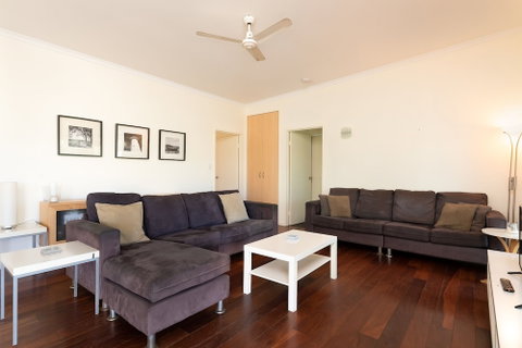 Six River - Dalby Accommodation 6