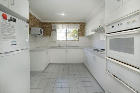 ACACIA WEEKLY ONLY - Dalby Accommodation 3