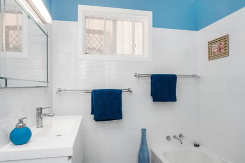 A SWEET ESCAPE Carefree Beach Home - Dalby Accommodation 3