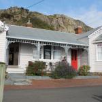Gardenia House - Dalby Accommodation 0