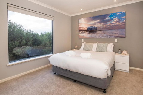 Top Of The Hill - Dalby Accommodation 4