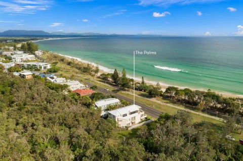 The Palms 2 At Clarkes Beach - Dalby Accommodation 3