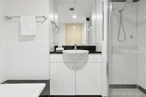 The Palms 2 At Clarkes Beach - Dalby Accommodation 4