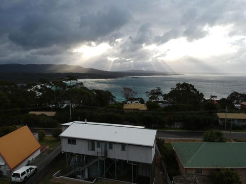 GRANITE BEACH HOUSE At Bay Of Fires - Dalby Accommodation 1