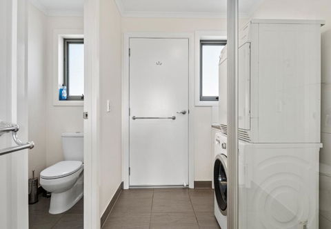 GRANITE BEACH HOUSE At Bay Of Fires - Dalby Accommodation 4