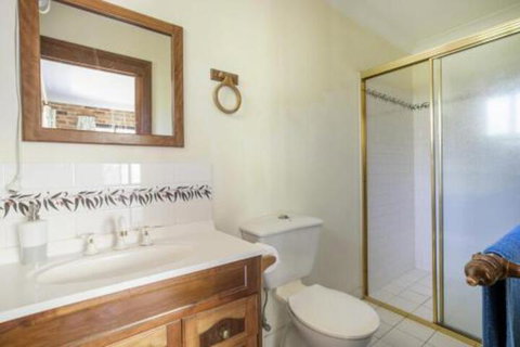 75 River Rd Tabourie Hideaway - Dalby Accommodation 3