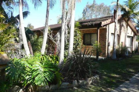 75 River Rd Tabourie Hideaway - Dalby Accommodation 5