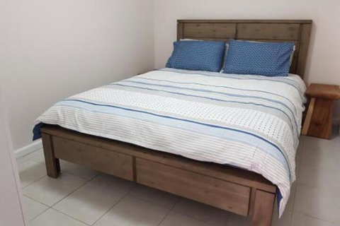 Excellent St. Granny Flat - Dalby Accommodation 7