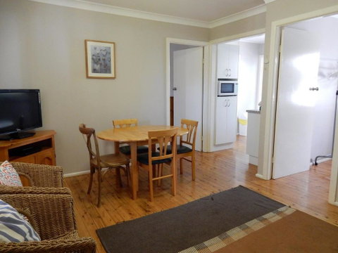 2 / 9 Donlan Rd Delightful Donlan - Dalby Accommodation 4