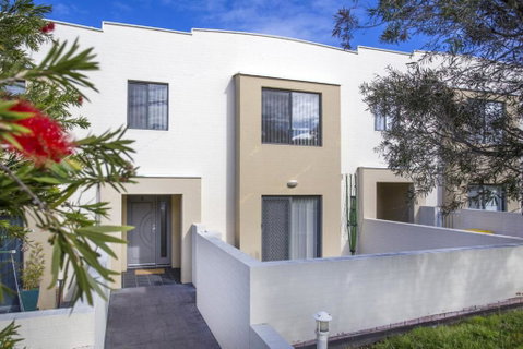 Dolphin Views Unit 5 Of 14 Dolphin St - Dalby Accommodation 6