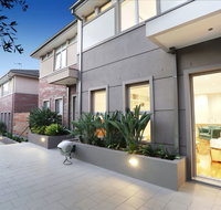 Kew Luxurious Townhouse - Dalby Accommodation