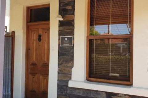 Salty Eyre Glenelg - Dalby Accommodation 0
