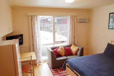 Alpine Haven 4 - Dalby Accommodation 0