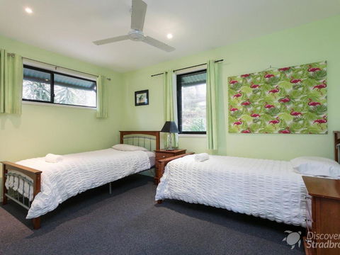 Colours Of Cylinder - Dalby Accommodation 2