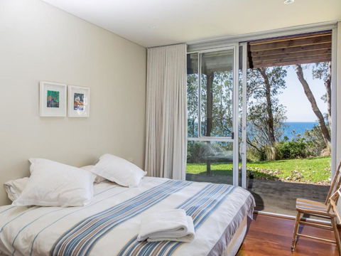 ARGYLL MOLLYMOOK Absolute Waterfront - Dalby Accommodation 1