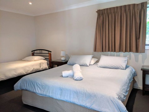 Sails On Bannister At Mollymook - Dalby Accommodation 4