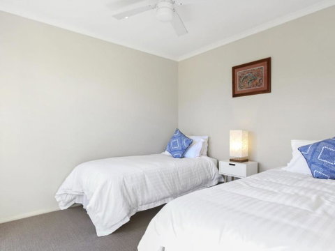 South Pacific Crescent 75 Ulladulla - Dalby Accommodation 6