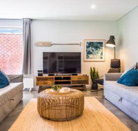Pandanas Apartments 17B Mollymook Beach - Dalby Accommodation