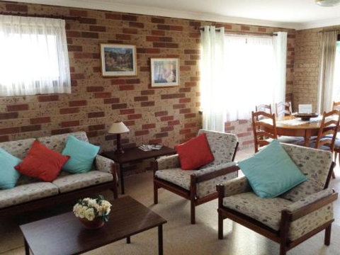 Seascape At Mollymook - Dalby Accommodation 1